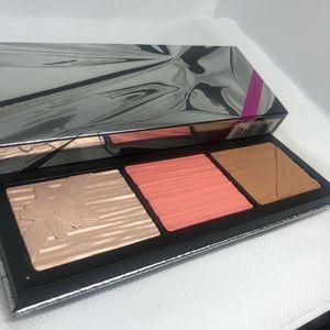 MAC COSMETICS FACE PALETTE